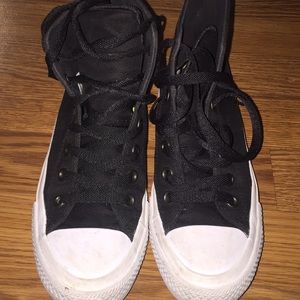 Come kick it with me!! Shoes is  unisex